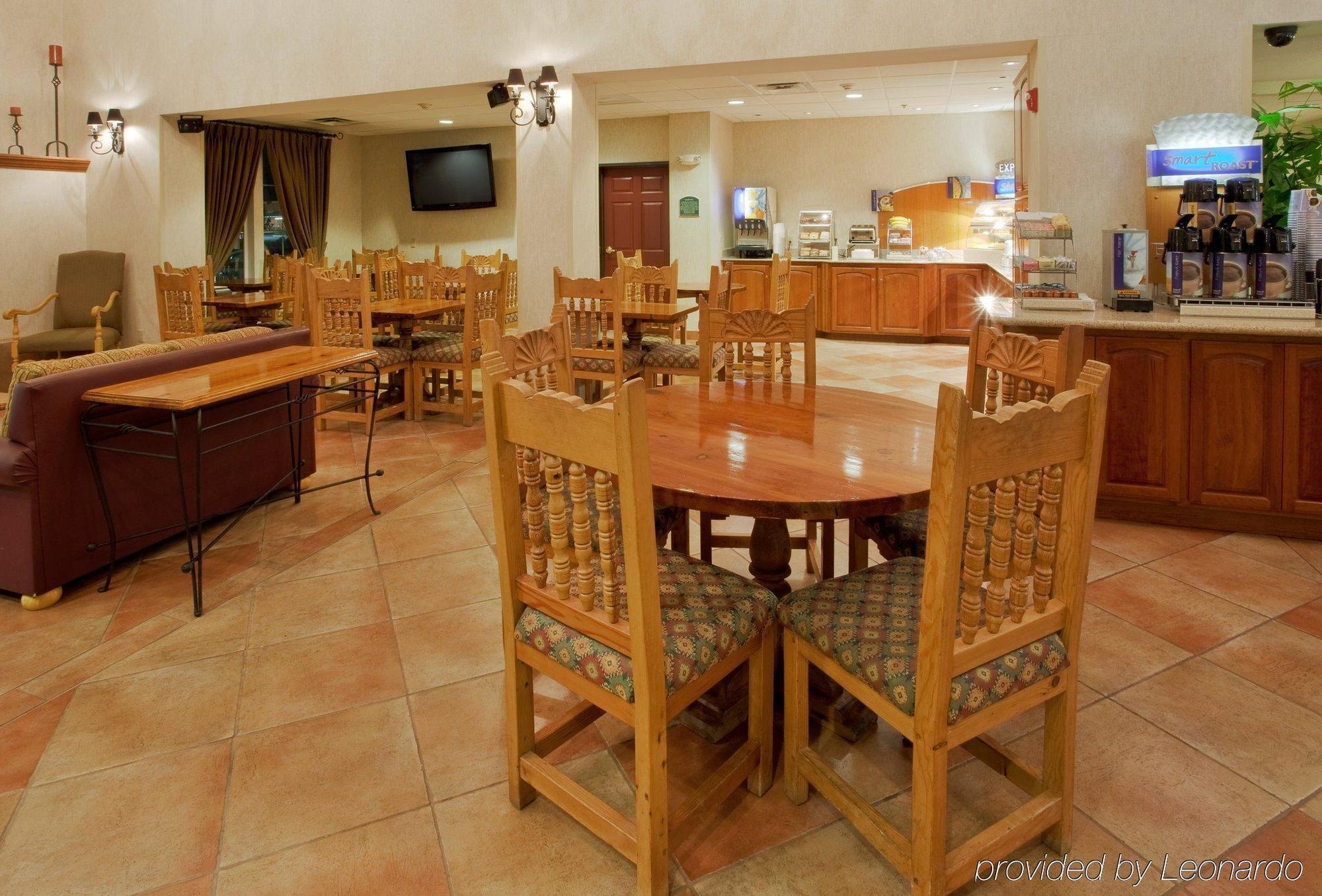 Holiday Inn Express Hotel & Suites Manteca By Ihg Ristorante foto