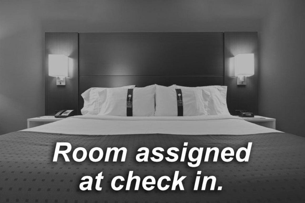 Holiday Inn Express Hotel & Suites Manteca By Ihg Esterno foto