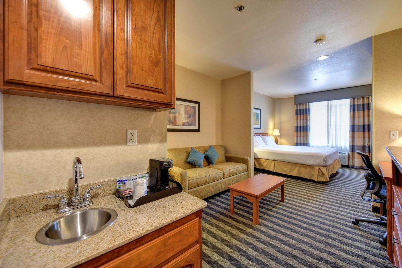 Holiday Inn Express Hotel & Suites Manteca By Ihg Camera foto